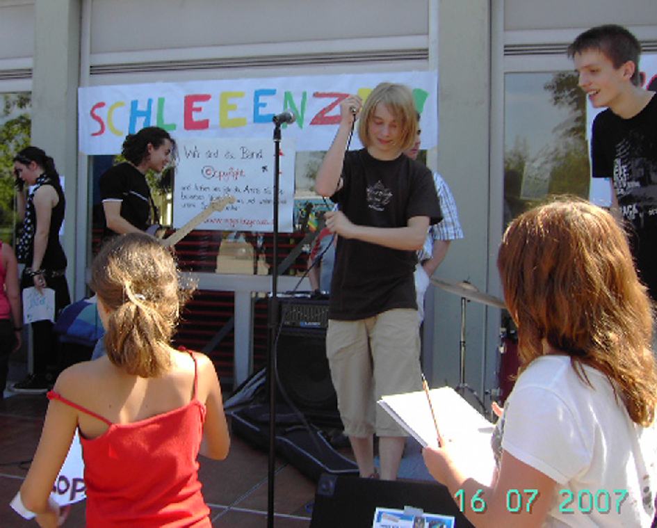 Schliessen von image001.jpg
